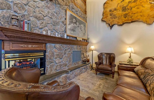 Keystone Hotel | Comfort Inn & Suites Mt Rushmore