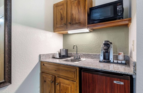 Keystone Hotel | Comfort Inn & Suites Mt. Rushmore
