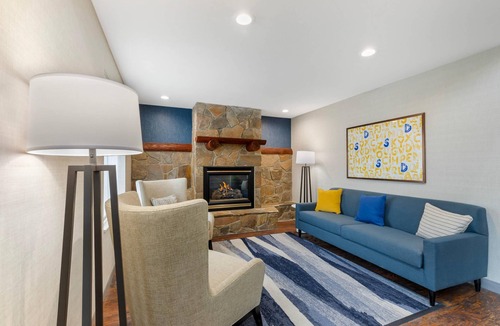 Summerset Hotel | Comfort Inn & Suites Summerset - North Rapid City
