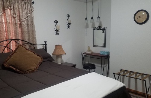 Sturgis House | Comfortable 2 bedroom home