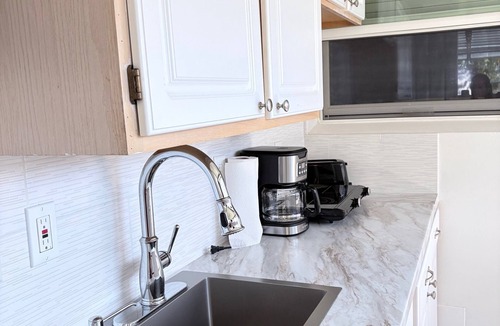 Orlando Condo | Comfortable and spacious room, with beautiful lake view and private entrance.