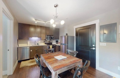 Mount Crested Butte Condo | Comfortable condo with sweeping mountain views, private balcony, & washer/dryer
