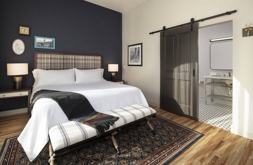 Glenwood Springs Hotel | Comfortable Downtown Suites With Contemporary Boutique Charm