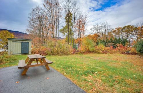 Lincoln House | Comfortable Lincoln Home: Walk to Main Street!