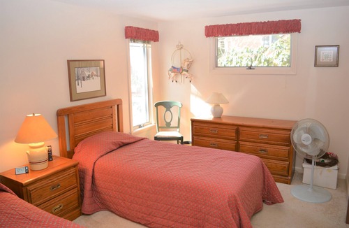 Grantham Condo | Condo in Eastman - Short Walk to Beaches!