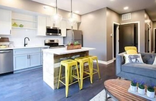 Ohio City Condo | Condo Minutes from Downtown C3