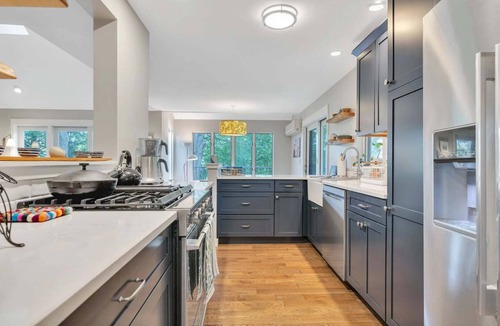 West Hartford Condo | Condo with Hot Tub & Private Sauna, Deere Run