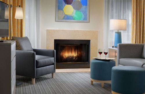 Westlake Apartment | Convenient Stay in Westlake! Kitchen, Free Parking, Pets Allowed