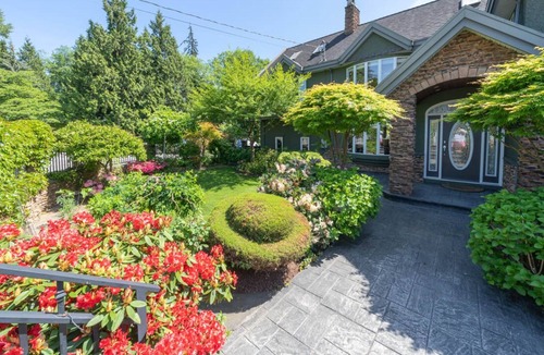 Coquitlam House | Coquitlam 5bed/3bath Luxury home + swimming pool