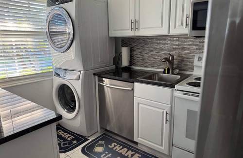 Juno Ridge House | Cosy 2-bedroom *near intercoastal and the beaches*