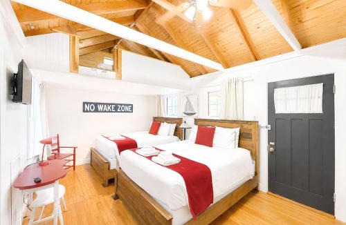 Wolfeboro Apartment | Cottage 8-9 - Stand Alone 2 Bedroom 2 Bath Private Courtyard Pet Friendly with Fee