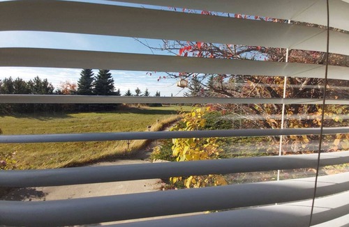 Bearspaw House | Countryside Escape: Private Suite with Scenic Views