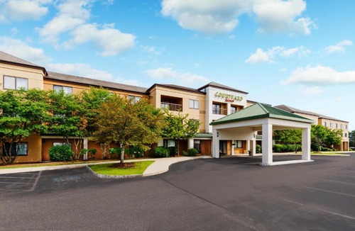 Manchester Hotel | Courtyard by Marriott Manchester-Boston Regional Airport