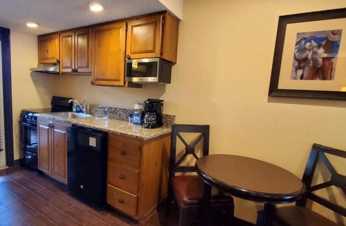 River Ranch Apartment | COURTYARD SUITE steps to Pool and Rodeo! 257