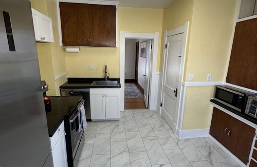 Laramie House | Cowgirl Cottage – Western Charm, Walk to Jubilee Days/Downtown & UW