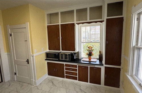 Laramie House | Cowgirl Cottage – Western Charm, Walk to Jubilee Days/Downtown & UW