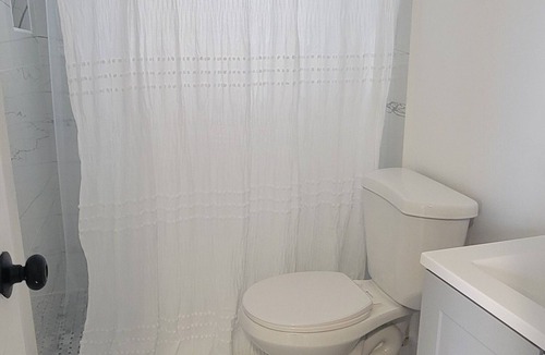 Miami Gardens Apartment | Cozy 1-bedroom, 1-bath studio near Hard Rock Stadium and Beaches.