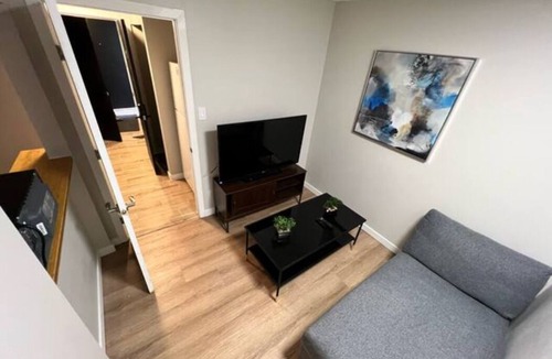 Southwest Edmonton Apartment | Cozy 1 Bedroom Rental with Den free parking Close to University