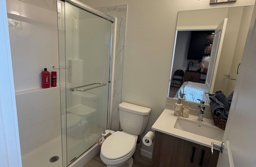 Calgary Apartment | Cozy 1-bedroom studio in charming Calgary with AC