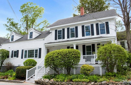 Wolfeboro Apartment | Cozy 1BR Getaway Steps from Lake Winnipesaukee