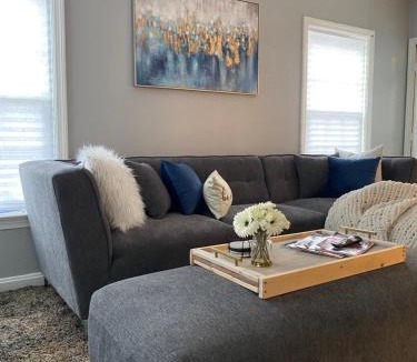 Cleveland Heights Apartment | Cozy, 1st floor apartment with 2bdrms Plus Semi private TV room with Futon Family Friendly Close to Everything Pets welcome with Fee