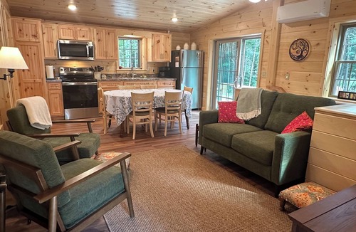 Mount Desert Cabin | Cozy 2-bedroom cabin in the heart of peaceful Somesville, Mount Desert Island.