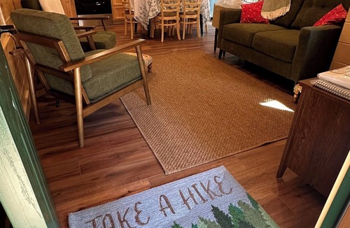 Mount Desert Cabin | Cozy 2-bedroom cabin in the heart of peaceful Somesville, Mount Desert Island.