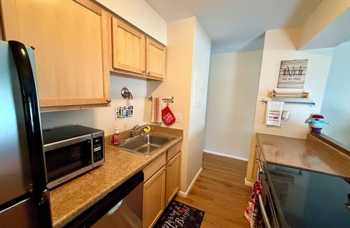 Rendezvous Condo | Cozy 2 bedroom condo with Mountain View in perfect Fraser location