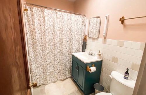 Poultney Cottage | Cozy 2 bedroom cottage located on Poultney River