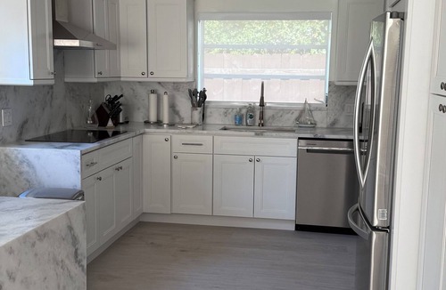 Old Northwood Historic District House | Cozy 2-Bedroom Home Surrounded by Nature & Serenity in West Palm Beach
