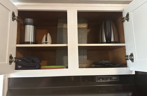 Akron House | Cozy 2Bed/1Bath Duplex in Akron