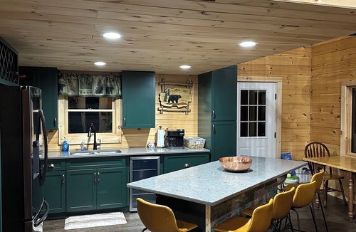 Campton Hollow Cabin | Cozy 3-bedroom cabin in lovely Campton with AC, WiFi