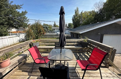 The Pas House | Cozy 3-bedroom house in amazing The Pas with WiFi, great for working crews