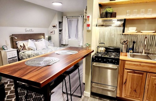 Glenwood Springs Cabin | Cozy A-Frame Cabin 16: Rustic-Luxury, Kitchen, Deck & Mountain Vibes