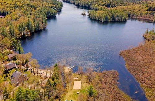 Lochmere House | cozy and private Meredith escape