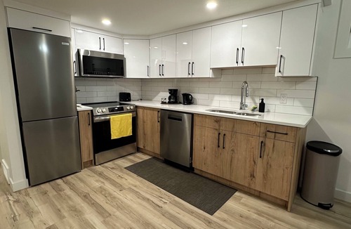 Saskatoon House | Cozy basement suit in Rosewood near Costco, Saskatoon