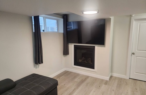 Saskatoon House | Cozy Basement Suite