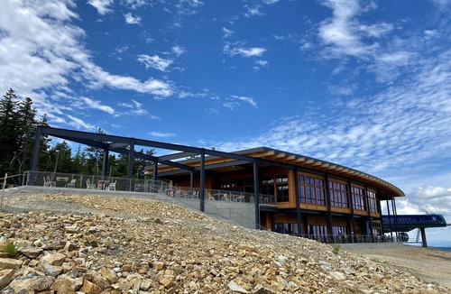 Carroll House | Cozy Bretton Woods Townhome, 1 Gig Wifi, Views Next Door to Mt Washington Resort