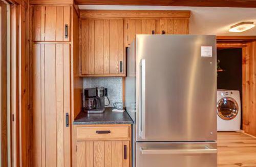 Alton House | Cozy Cabin, Fire Pit & Dock Option, Alton Bay