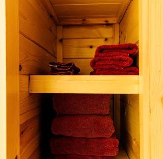 Dayton House | Cozy Cabin Perfect for a Romantic Escape with BBQ in Dayton, Wyoming