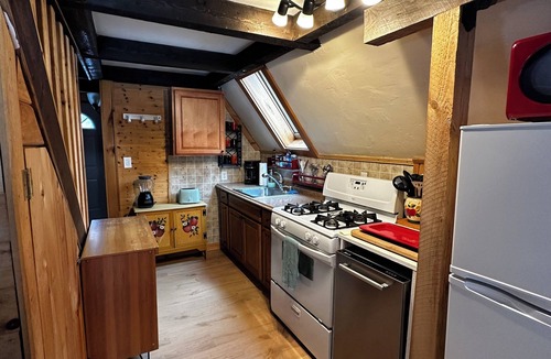Campton Cabin | Cozy Cabin Retreat in Campton - Along the Pemigewasset River!