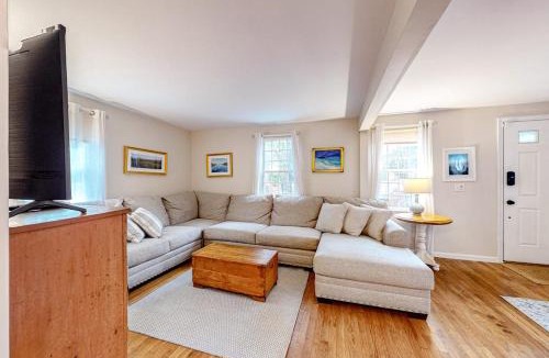 West Chatham House | Cozy Cape Time