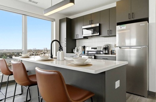 University Circle Apartment | Cozy & Central Two Bedroom Two Bathroom