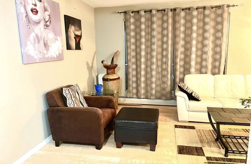 Saskatoon Downtown Condo | Cozy Condo in the heart of YXE