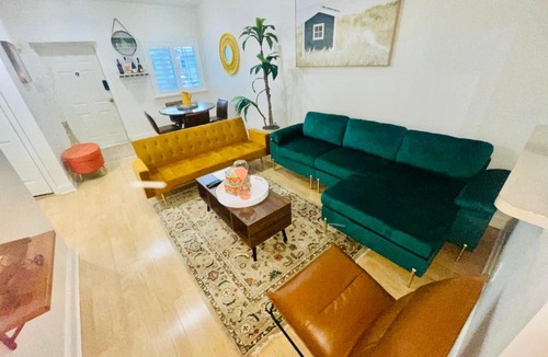 West Palm Beach Apartment | Cozy Condo