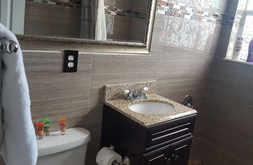 Greenacres Apartment | Cozy Cottage central located