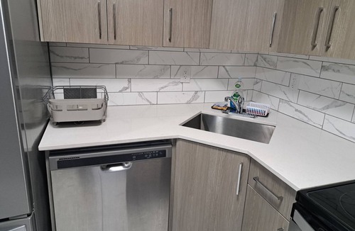 Southeast Edmonton Apartment | Cozy Entire 2BR Suite-Kitchen, Fibre Gig Internet
