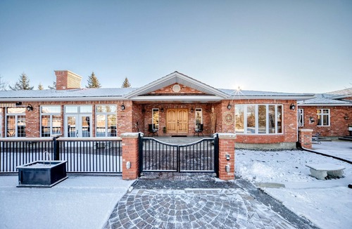 Calgary Apartment | Cozy Foothills Escape w/Mountain Views | Near Calgary & Banff