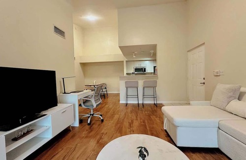 Pembroke Pines Apartment | Cozy Full 1B, 1B Apt, Kitchen, Laundry