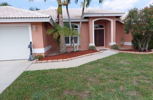 Royal Palm Beach Apartment | Cozy Home away from Home, Royal Palm Beach